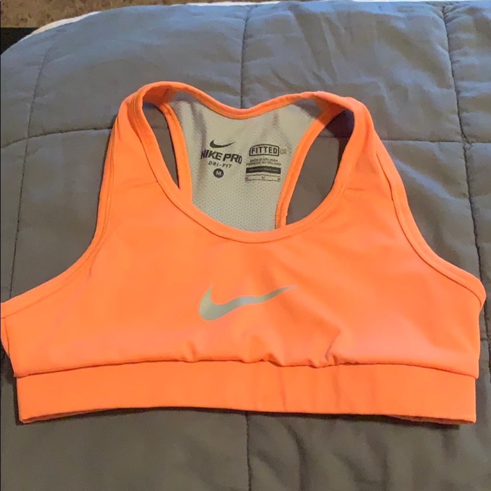 Nike Dri-fit fitted sports bra